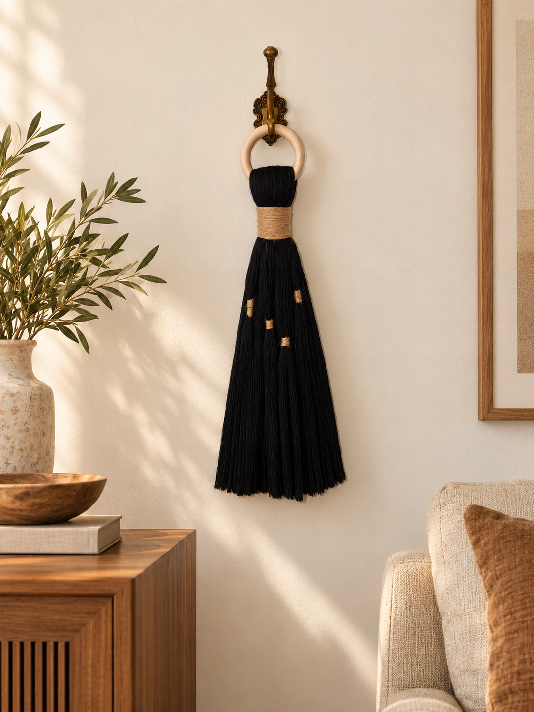 Black Fiber Art Tassel_02